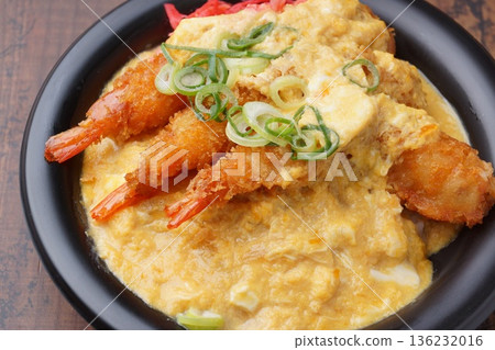 Shrimp rice bowl Japanese cuisine Shrimp rice bowl Japanese cuisine 136232016