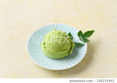 綠茶冰淇淋 綠茶冰淇淋 136235401