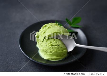 綠茶冰淇淋 綠茶冰淇淋 136235417