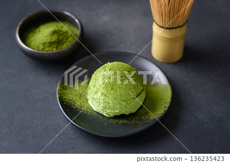 Green tea ice cream 136235423