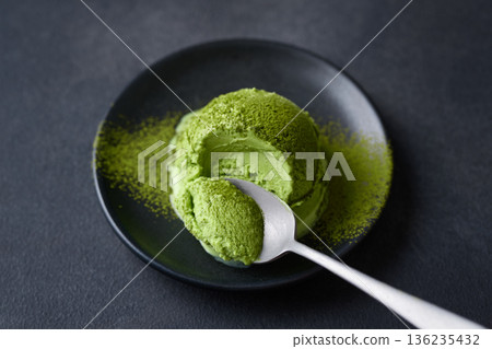 綠茶冰淇淋 綠茶冰淇淋 136235432