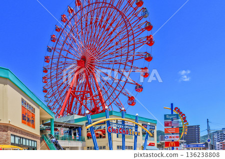 北九州市小倉北區的商業綜合體「茶茶城」及其摩天輪 136238808