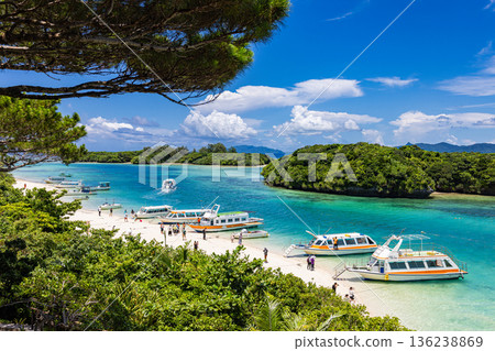 Ishigakijima Kawahira Bay 136238869