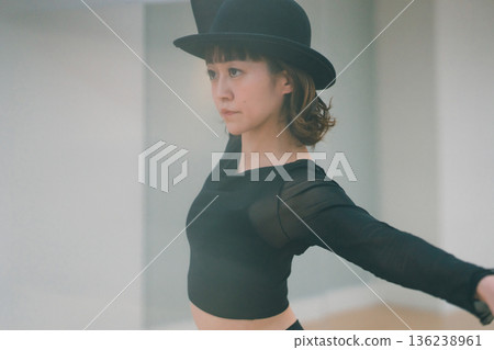 dancing, female, lady 136238961