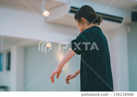 舞 舞蹈 跳舞 136238986
