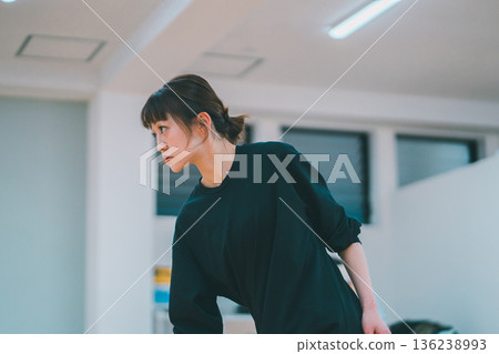 dancing, female, females 136238993