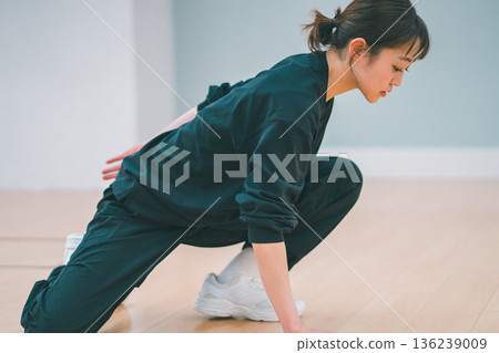 舞 舞蹈 跳舞 136239009