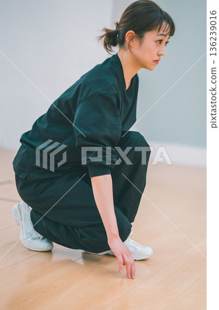 dancing, female, lady 136239016