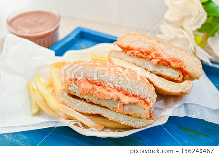 Spicy Chicken Burger 136240467