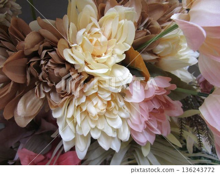 多彩人造花花束 多彩人造花花束 136243772