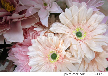 多彩人造花花束 多彩人造花花束 136243785
