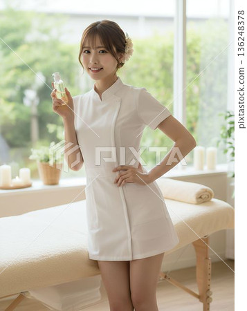 一位可愛的日本美容師 136248378