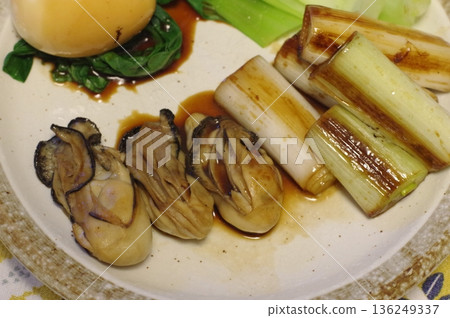 Oysters are so nutritious that they are called baked milk of the sea. Oysters are so nutritious that they are called baked milk of the sea. 136249337