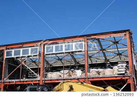 廠房正在拆除 廠房正在拆除 136252093