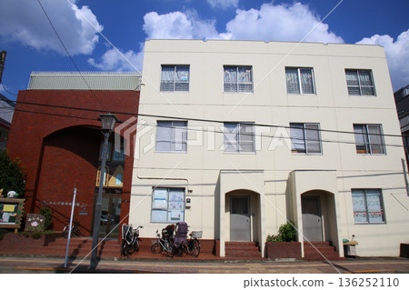 Renge Minamigai Nursery School 136252110
