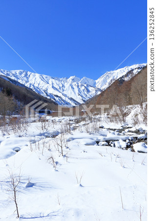 北阿爾卑斯山脈,後立山山脈,冬季的吹野毛 北阿爾卑斯山脈,後立山山脈,冬季的吹野毛 136252845