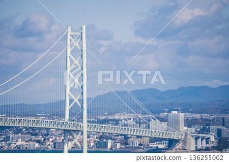 從淡路島淡路SA站(上行方向)眺望明石海峽大橋 | 攝於1月 | 兵庫縣淡路市 從淡路島淡路SA站(上行方向)眺望明石海峽大橋 | 攝於1月 | 兵庫縣淡路市 136255002
