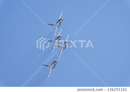 位於宮城縣東松島市的日本航空自衛隊松島空軍基地的「藍色衝擊」戰鬥機 136255181