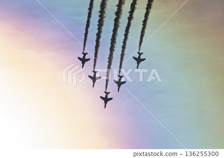 位於宮城縣東松島市的日本航空自衛隊松島空軍基地的「藍色衝擊」戰鬥機 136255300