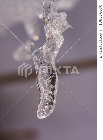 Icicle up Icicle up 136256070