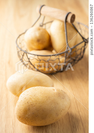 potatoes potatoes 136260867