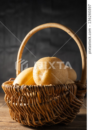 potatoes potatoes 136260897