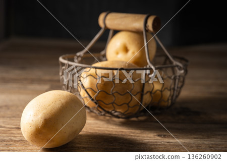 potatoes potatoes 136260902