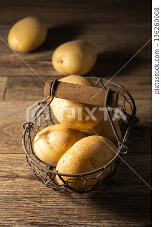 potatoes potatoes 136260908