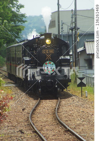 Scenery of the Moka Railway: SL Moka (C12 66) near Mashiko Station 136261469