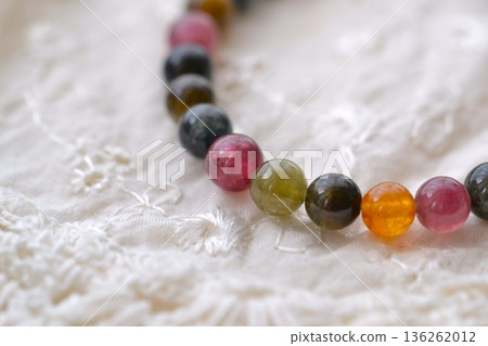 色彩繽紛的天然石材 136262012