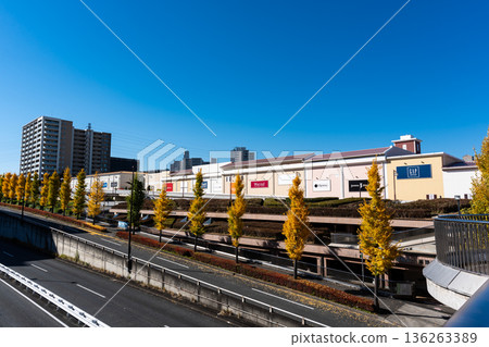 View of Mitsui Outlet Park Tama Minami-Osawa from the footbridge on Yunoki Route 812. Minami-Osawa, Hachioji City, Tokyo 136263389