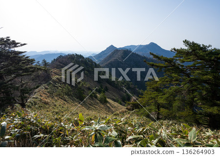 攀登愛媛縣石槌山 136264903