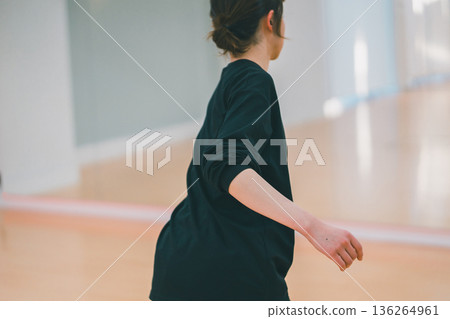 舞 舞蹈 跳舞 136264961