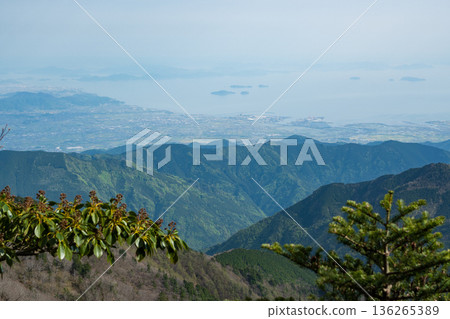 Climbing Mount Ishizuchi, Ehime Prefecture Climbing Mount Ishizuchi, Ehime Prefecture 136265389