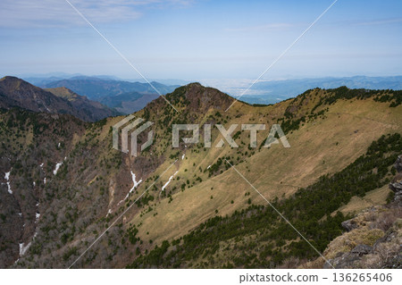 攀登愛媛縣石槌山 136265406