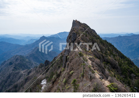攀登愛媛縣石槌山 攀登愛媛縣石槌山 136265411