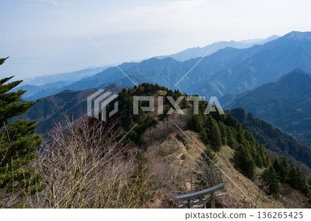 攀登愛媛縣石槌山 攀登愛媛縣石槌山 136265425