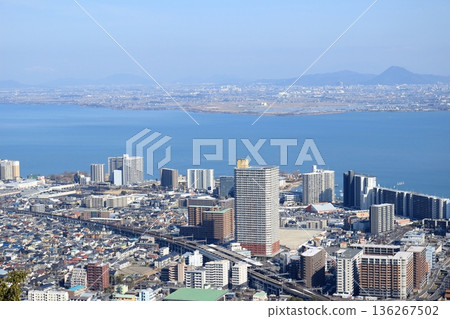 滋賀縣大月京站和琵琶湖周邊的建築 滋賀縣大月京站和琵琶湖周邊的建築 136267502