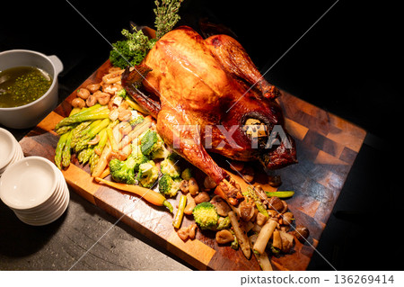 Top view of roasted chicken, focus selective Top view of roasted chicken, focus selective 136269414