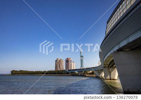 View of the Fukuoka Urban Expressway and Fukuoka Tower at Momochihama from the mouth of the Muromi River View of the Fukuoka Urban Expressway and Fukuoka Tower at Momochihama from the mouth of the Muromi River 136270078