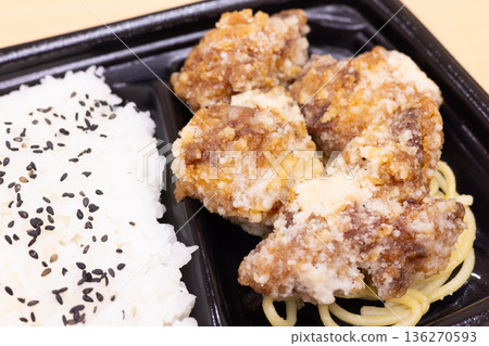 美味雞龍田炸便當盒 美味雞龍田炸便當盒 136270593