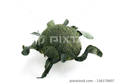 新鮮的西蘭花 新鮮的西蘭花 136270607