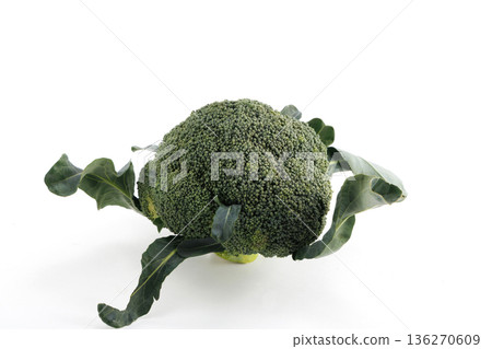 Fresh broccoli Fresh broccoli 136270609