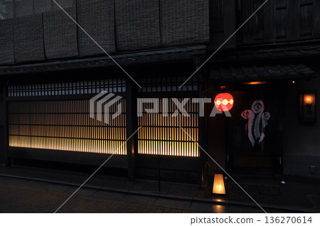 Old town of Gion 136270614