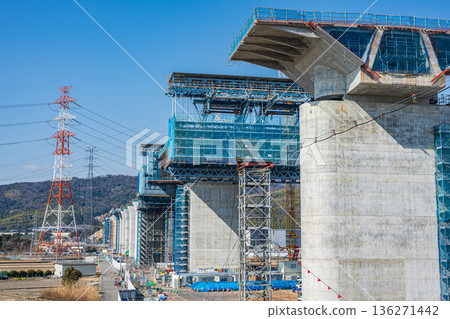 Shin-Meishin Expressway Construction Work, Takatsuki City, Osaka Prefecture Shin-Meishin Expressway Construction Work, Takatsuki City, Osaka Prefecture 136271442