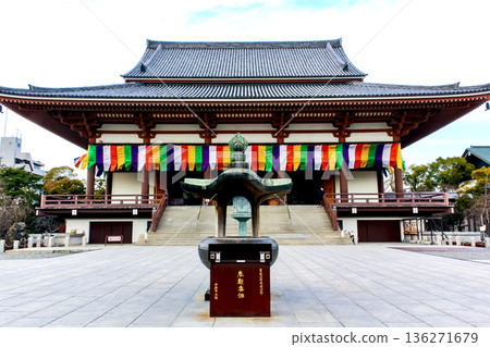[Tokyo] Nishiarai Daishi Temple in early spring: The main hall seen from the front 136271679