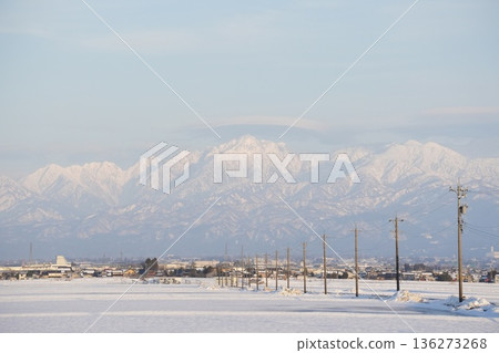 Overlooking the snowy Tateyama mountain range Overlooking the snowy Tateyama mountain range 136273268