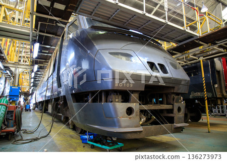 A 787 series train undergoing inspection and repair at the Kokura General Rolling Stock Center (JR Kyushu) 136273973