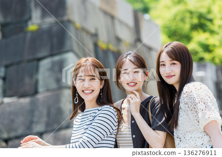 閨蜜旅行、女性觀光、國內旅行 閨蜜旅行、女性觀光、國內旅行 136276911