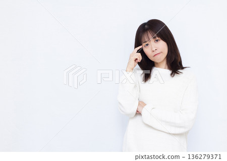 Worried, woman, lady Worried, woman, lady 136279371